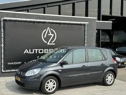 Grijs Gebruikt 2006 Renault Scénic II Expression MPV | € 999 (Eerlijke prijs)