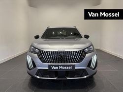 Grijs, metallic lak Gebruikt 2024 Peugeot 2008 Allure SUV | € 21.940 (Eerlijke prijs)