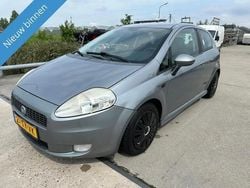 Grijs Gebruikt 2006 Fiat Grande Punto Sport Hatchback | € 1.650 (Eerlijke prijs)