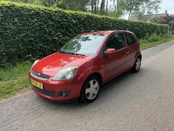 Oranje Gebruikt 2008 Ford Fiesta Futura Hatchback | € 1.500 (Goede deal)