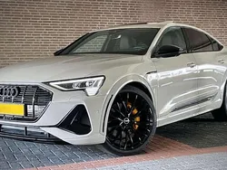 Beige Gebruikt 2022 Audi e-tron SUV | € 51.800 (Duur)