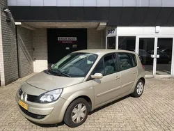 Beige, metallic lak Gebruikt 2008 Renault Scénic II Business MPV | € 1.499 (Eerlijke prijs)