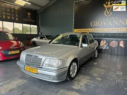 Grijs Gebruikt 1991 Mercedes E500 Sedan | € 64.950
