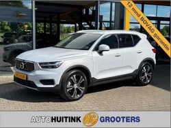 Grijs Gebruikt 2022 Volvo XC40 Inscription SUV | € 32.895 (Goede deal)