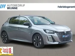 Grijs Gebruikt 2025 Peugeot 208 Allure Hatchback | € 21.950 (Eerlijke prijs)
