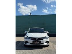 Wit Gebruikt 2016 Opel Astra Hatchback | € 7.999 (Eerlijke prijs)