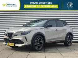 Grijs Nieuw 2025 Alfa Romeo Junior Edizione Speciale Hatchback | € 39.940 (Eerlijke prijs)
