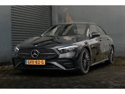 Zwart Gebruikt 2023 Mercedes A200 AMG line Sedan | € 36.950 (Duur)