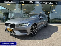 Grijs Gebruikt 2019 Volvo V60 Momentum Stationwagen | € 21.950 (Eerlijke prijs)