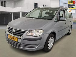 Grijs (metallic) Gebruikt 2009 VW Touran Trendline MPV | € 7.950 (Iets duurder)