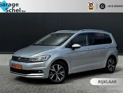 Zilver Gebruikt 2023 VW Touran Highline MPV | € 38.950 (Duur)
