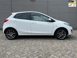 Wit Gebruikt 2012 Mazda 2 Hatchback | € 4.950 (Eerlijke prijs)