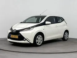 Wit Gebruikt 2018 Toyota Aygo X-play Hatchback | € 9.750 (Eerlijke prijs)