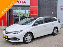 Wit Gebruikt 2018 Toyota Auris Hybrid Edition Stationwagen | € 18.400 (Eerlijke prijs)