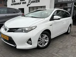 Wit Gebruikt 2014 Toyota Auris Touring Sports Stationwagen | € 12.650 (Eerlijke prijs)