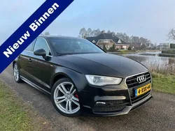 Zwart Gebruikt 2014 Audi A3 Ambition Sedan | € 11.950 (Eerlijke prijs)