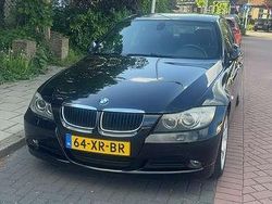 Zwart Gebruikt 2007 BMW 318 Executive Sedan | € 2.650 (Eerlijke prijs)