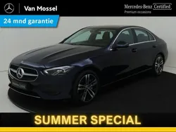 Blauw Gebruikt 2023 Mercedes C300 Luxury Sedan | € 45.945 (Goede deal)