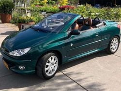Groen Gebruikt 2003 Peugeot 206 Cabriolet | € 1.149 (Goede deal)