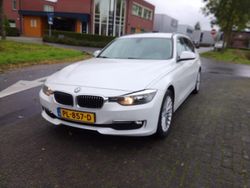 Wit Gebruikt 2013 BMW 318 Executive Stationwagen | € 7.750 (Duur)