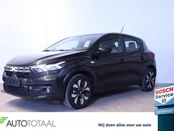 Zwart Gebruikt 2024 Dacia Sandero Journey Hatchback | € 21.500 (Eerlijke prijs)