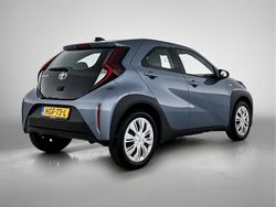 Grijs Gebruikt 2025 Toyota Aygo X Play SUV | € 19.445