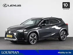 Zwart Gebruikt 2021 Lexus UX SUV | € 29.445 (Goede deal)