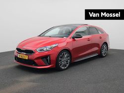 Rood Gebruikt 2020 Kia ProCeed Hatchback | € 22.400 (Eerlijke prijs)