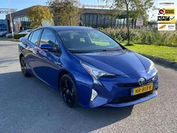Blauw Gebruikt 2017 Toyota Prius Hatchback | € 16.450 (Eerlijke prijs)