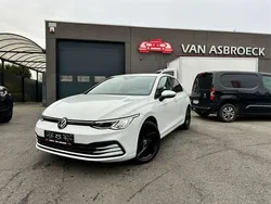 Wit Gebruikt 2021 VW Golf VIII Pro Sedan | € 25.900 (Goede deal)