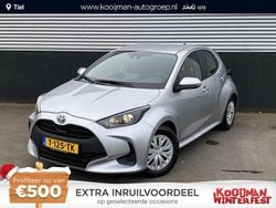 Zilver Gebruikt 2022 Toyota Yaris Hybrid Active Hatchback | € 20.900 (Eerlijke prijs)