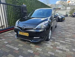 Zwart Gebruikt 2015 Renault Scénic III Authentique MPV | € 6.450 (Goede deal)