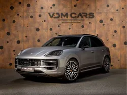 Grijs, metallic lak Gebruikt 2025 Porsche Cayenne SUV | € 139.900