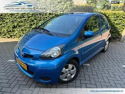 Blauw Gebruikt 2009 Toyota Aygo Hatchback | € 2.995 (Eerlijke prijs)