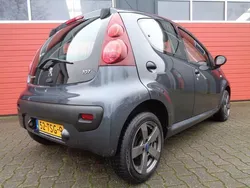 Grijs Gebruikt 2012 Peugeot 107 Access Hatchback | € 3.950 (Eerlijke prijs)