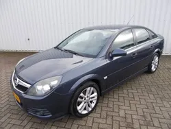Grijs Gebruikt 2007 Opel Vectra Sport Hatchback | € 2.950 (Eerlijke prijs)