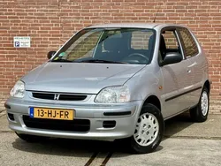 Grijs Gebruikt 2001 Honda Logo Hatchback | € 1.750