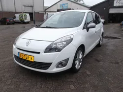 Wit Gebruikt 2012 Renault Scénic III MPV | € 5.950 (Eerlijke prijs)