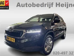 Zwart Gebruikt 2024 Skoda Karoq Elegance SUV | € 34.445 (Eerlijke prijs)