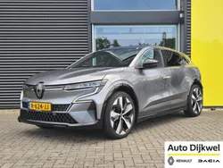 Grijs Gebruikt 2022 Renault Mégane Techno Hatchback | € 27.345 (Goede deal)