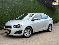 Grijs Gebruikt 2012 Chevrolet Aveo LT Sedan | € 5.000 (Iets duurder)