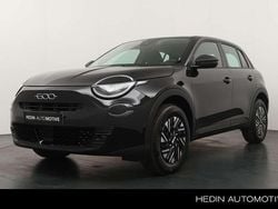 Zwart Nieuw 2025 Fiat 600 Urban SUV | € 27.795