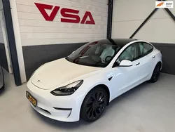 Wit Gebruikt 2023 Tesla Model 3 Performance Sedan | € 35.490 (Eerlijke prijs)