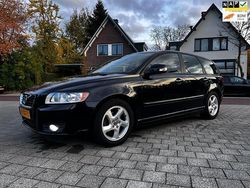 Zwart Gebruikt 2012 Volvo V50 Stationwagen | € 6.999 (Duur)