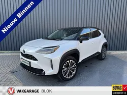 Wit Gebruikt 2023 Toyota Yaris Cross Executive SUV | € 28.950 (Eerlijke prijs)