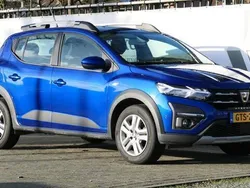 Blauw Gebruikt 2021 Dacia Sandero Comfort Hatchback | € 17.900 (Duur)