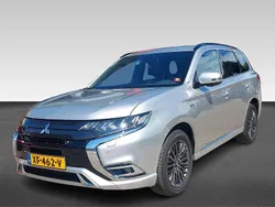 Grijs, metallic lak Gebruikt 2019 Mitsubishi Outlander Edition SUV | € 23.430 (Eerlijke prijs)