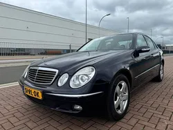 Blauw Gebruikt 2005 Mercedes E240 Sedan | € 4.250 (Super prijs)