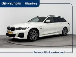 Wit Gebruikt 2022 BMW 320 Stationwagen | € 32.900 (Eerlijke prijs)