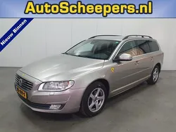 Grijs Gebruikt 2015 Volvo V70 Standard Stationwagen | € 4.995 (Eerlijke prijs)